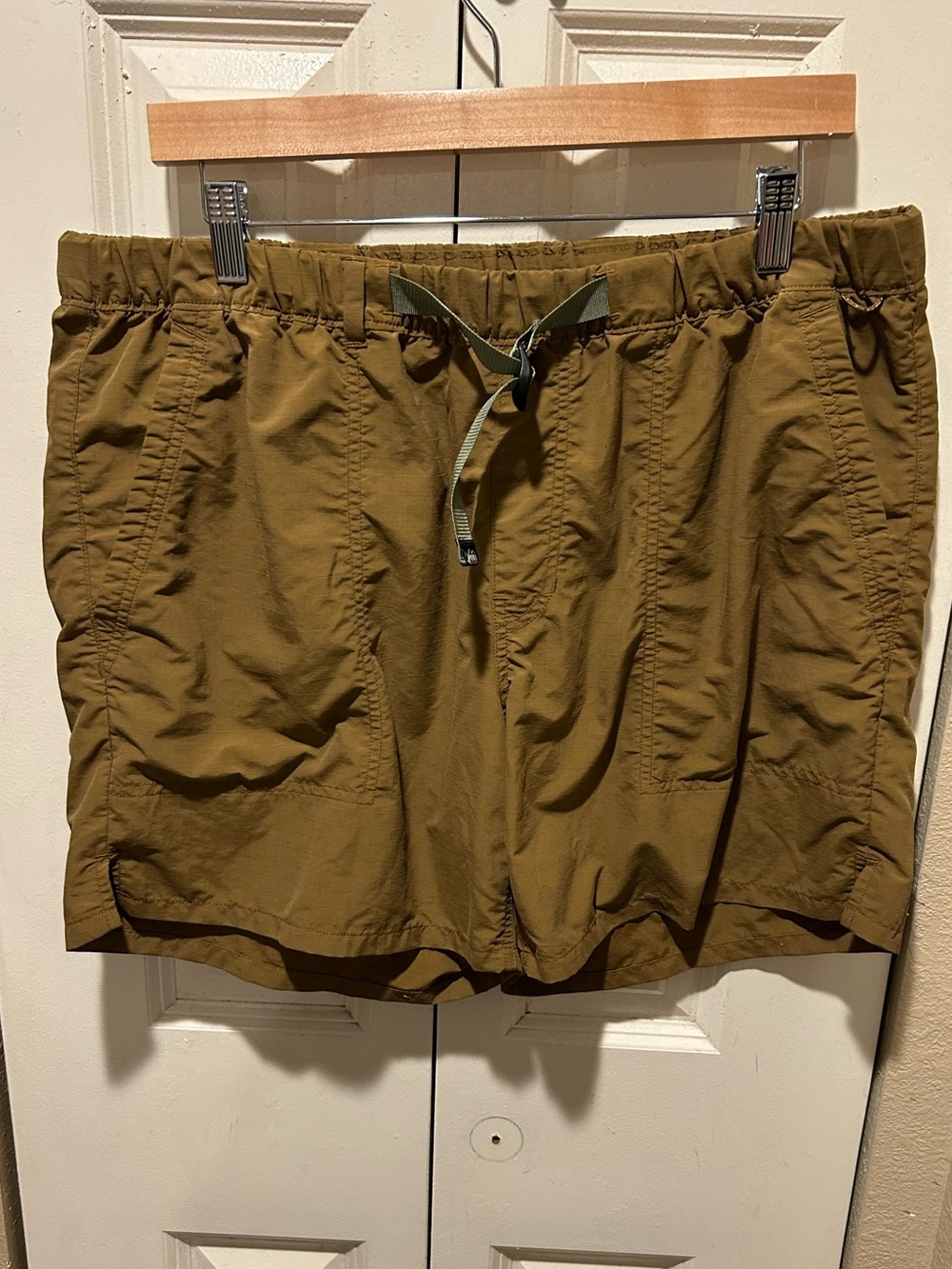 Rei Co-Op Trail Hiking Shorts 5.5” , size Large